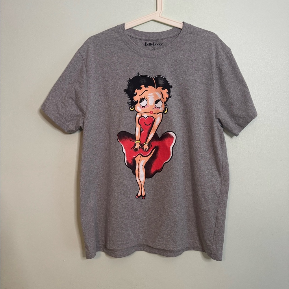 Betty Boop Graphic Tshirt (L)